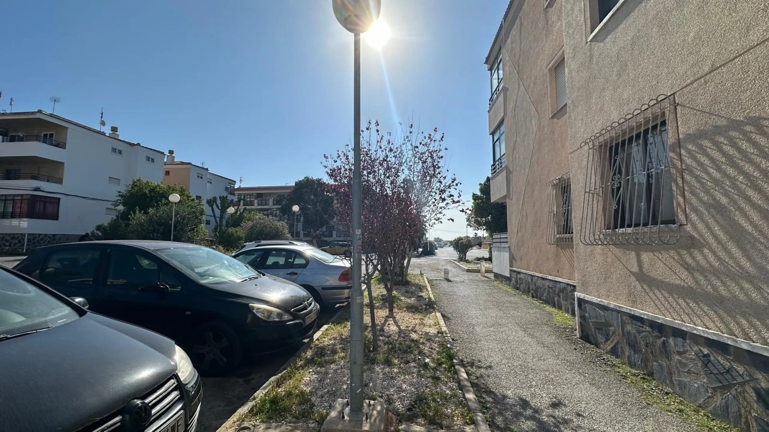 1 BEDROOM, 1 BATHROOM APARTMENT IN LA SIESTA