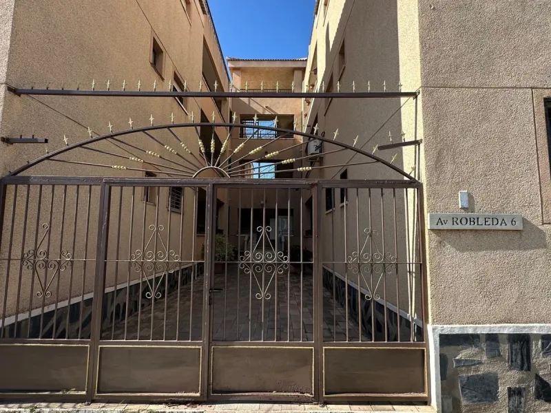 1 BEDROOM, 1 BATHROOM APARTMENT IN LA SIESTA