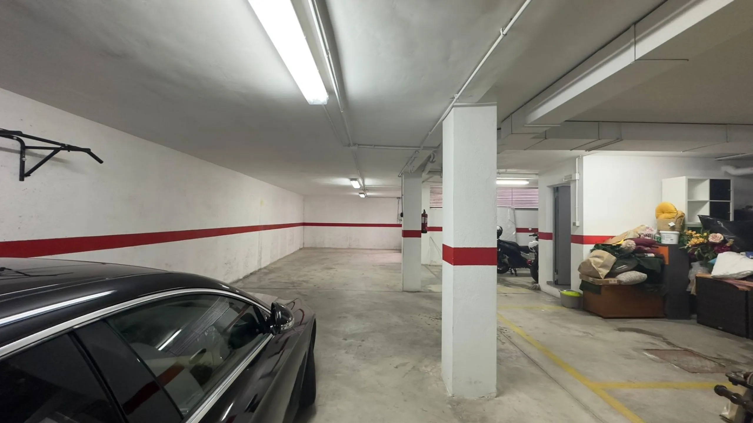 A COMPLETE BUILDING COMPRISING 4 FLATS, BUILT TO A HIGH STANDARD AND GUARANTEED TO BE PROFITABLE