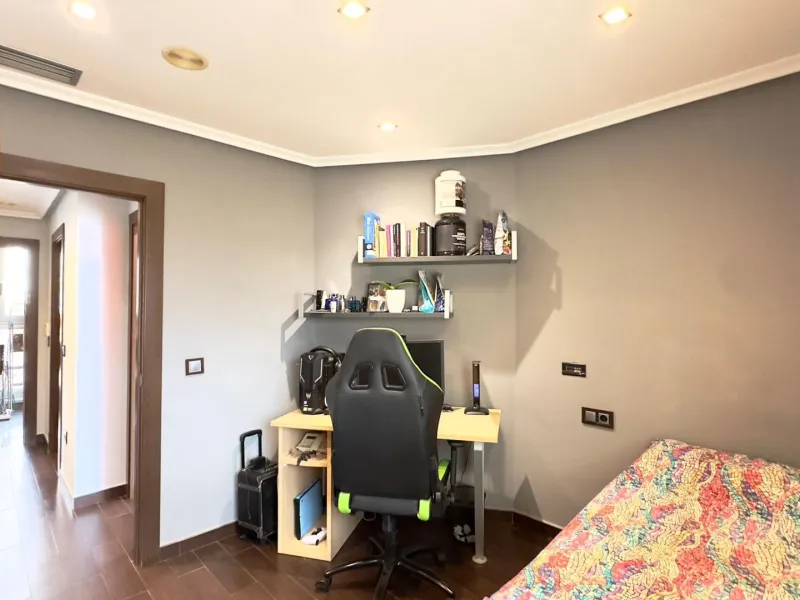 A COMPLETE BUILDING COMPRISING 4 FLATS, BUILT TO A HIGH STANDARD AND GUARANTEED TO BE PROFITABLE