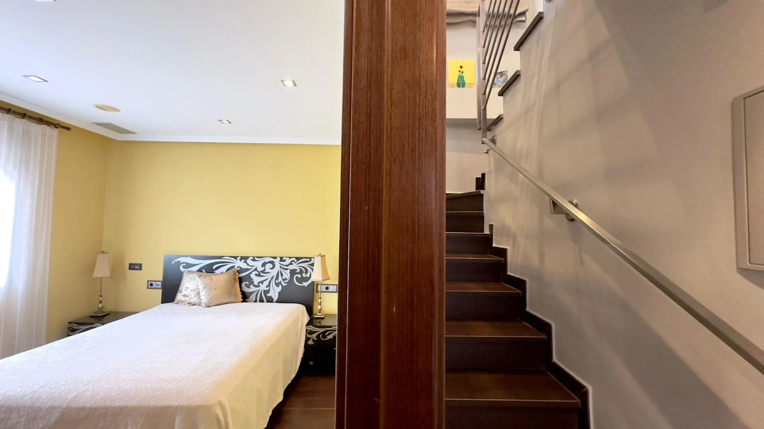 A COMPLETE BUILDING COMPRISING 4 FLATS, BUILT TO A HIGH STANDARD AND GUARANTEED TO BE PROFITABLE