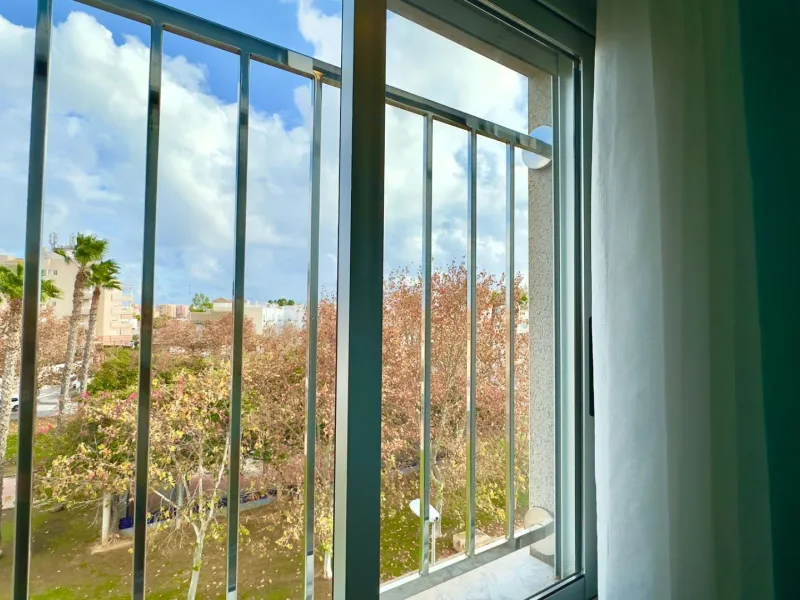 A COMPLETE BUILDING COMPRISING 4 FLATS, BUILT TO A HIGH STANDARD AND GUARANTEED TO BE PROFITABLE
