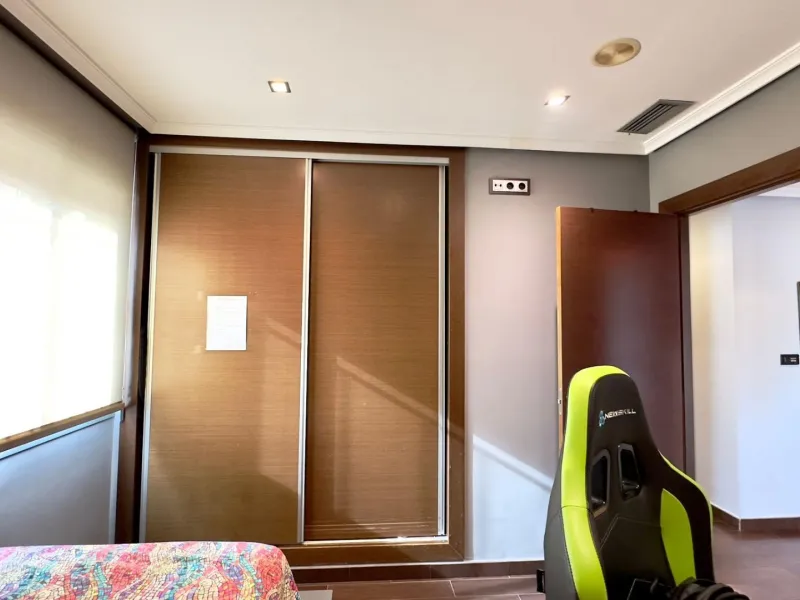 A COMPLETE BUILDING COMPRISING 4 FLATS, BUILT TO A HIGH STANDARD AND GUARANTEED TO BE PROFITABLE