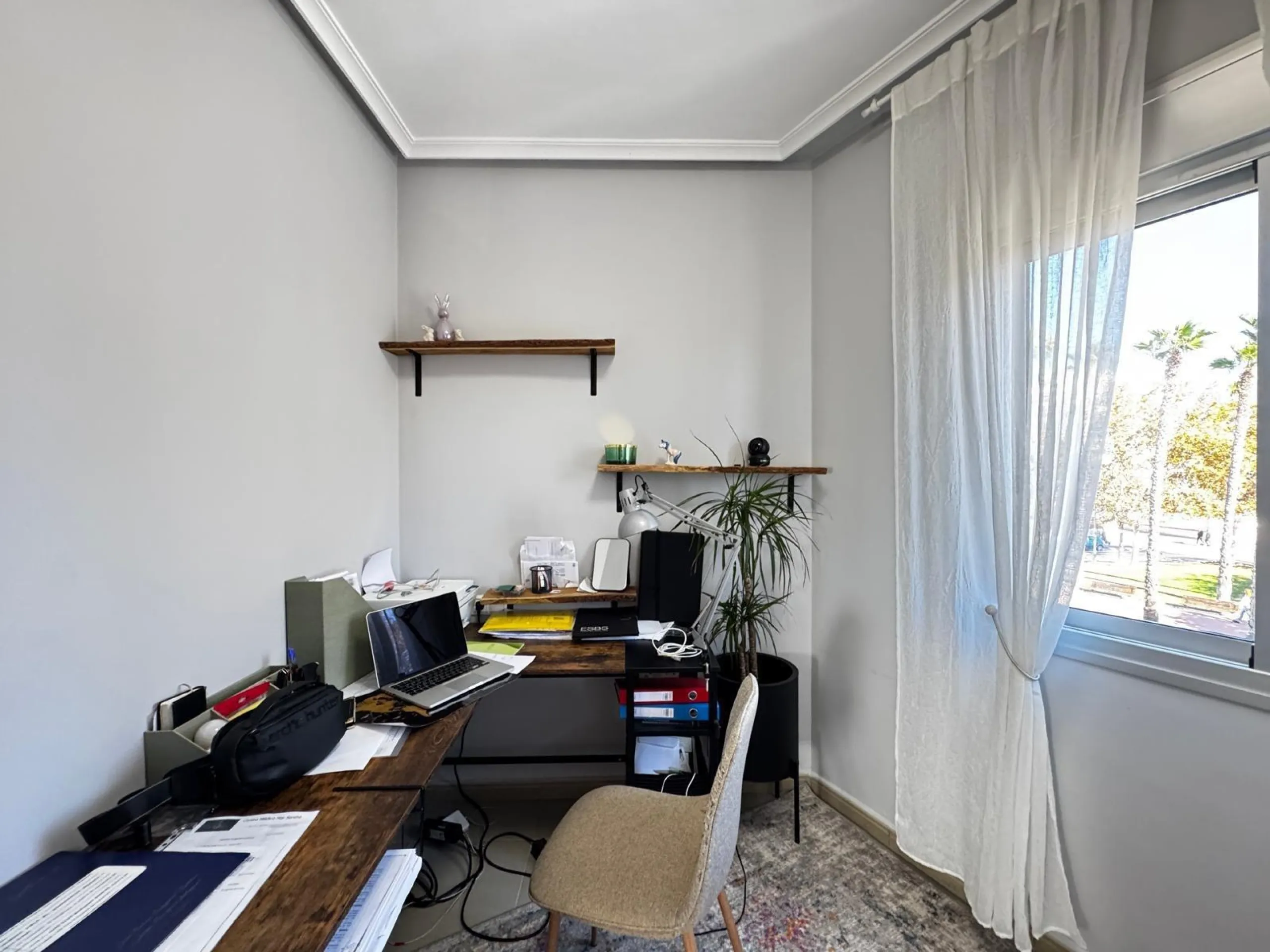 A COMPLETE BUILDING COMPRISING 4 FLATS, BUILT TO A HIGH STANDARD AND GUARANTEED TO BE PROFITABLE