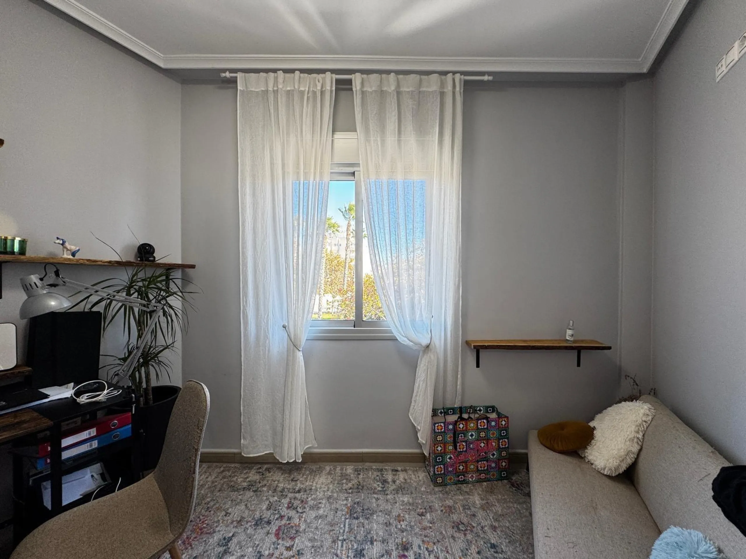 A COMPLETE BUILDING COMPRISING 4 FLATS, BUILT TO A HIGH STANDARD AND GUARANTEED TO BE PROFITABLE