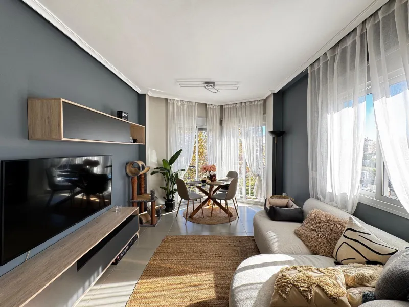 A COMPLETE BUILDING COMPRISING 4 FLATS, BUILT TO A HIGH STANDARD AND GUARANTEED TO BE PROFITABLE