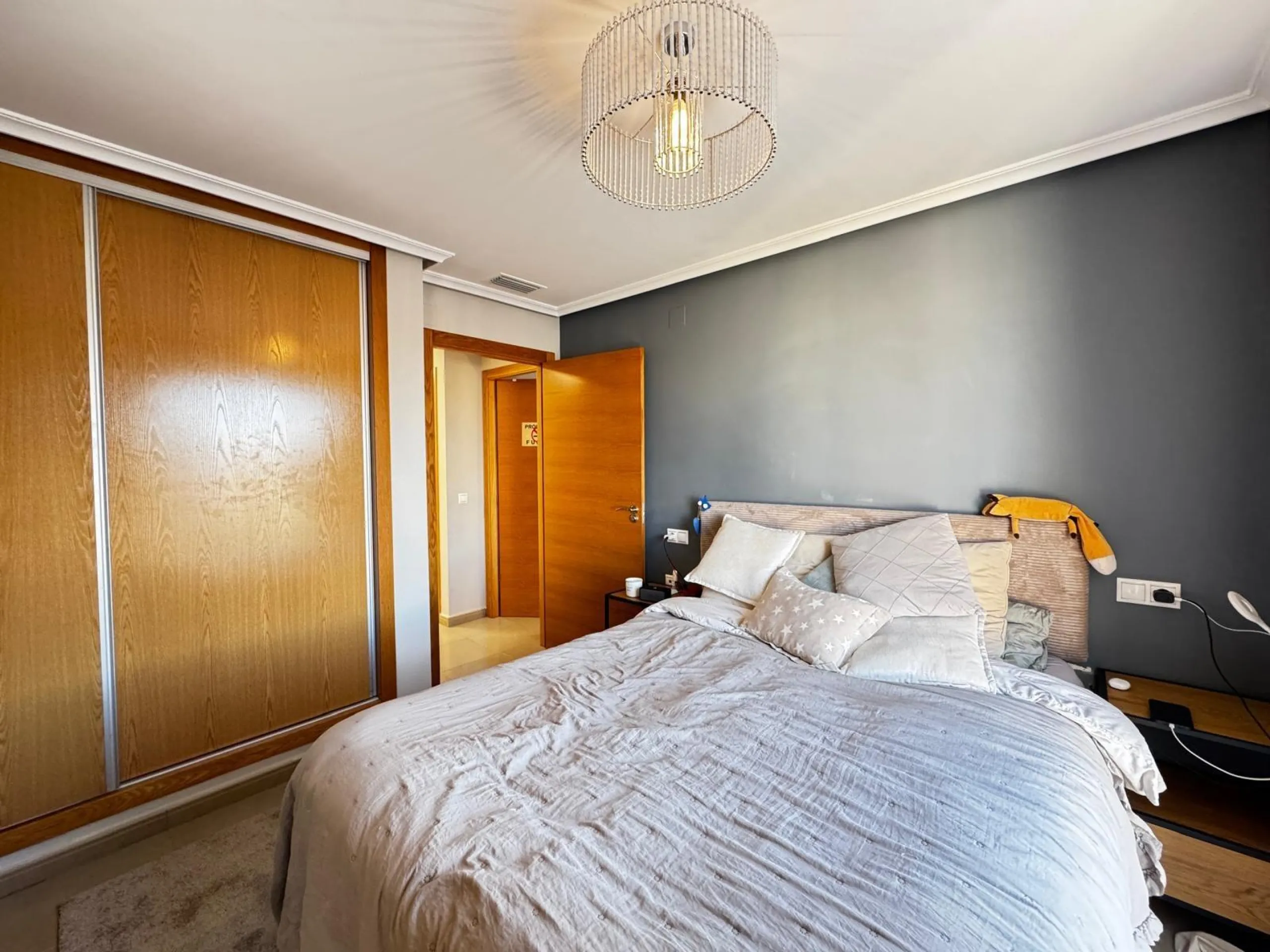 A COMPLETE BUILDING COMPRISING 4 FLATS, BUILT TO A HIGH STANDARD AND GUARANTEED TO BE PROFITABLE
