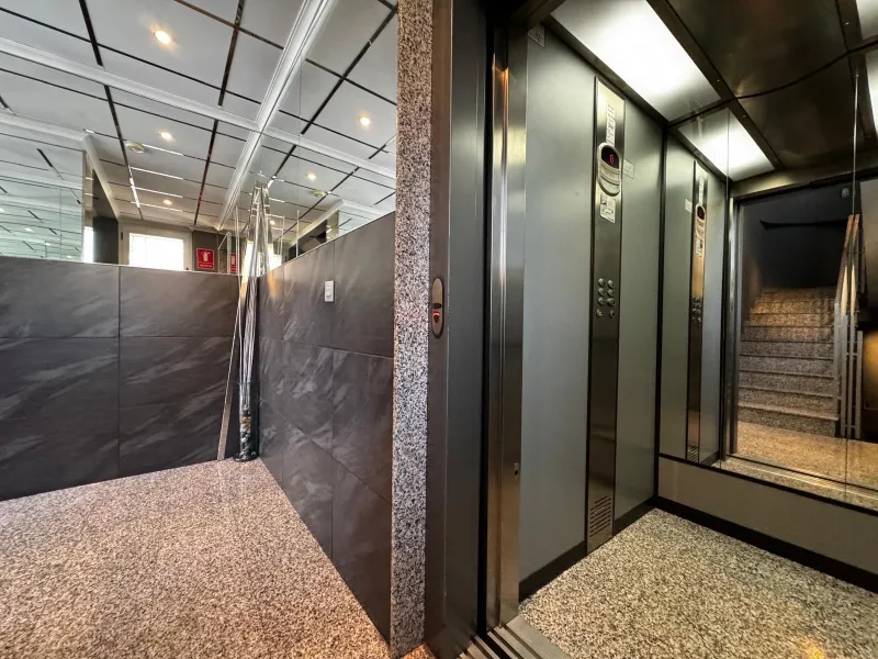 A COMPLETE BUILDING COMPRISING 4 FLATS, BUILT TO A HIGH STANDARD AND GUARANTEED TO BE PROFITABLE
