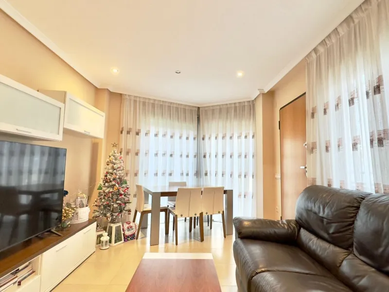 A COMPLETE BUILDING COMPRISING 4 FLATS, BUILT TO A HIGH STANDARD AND GUARANTEED TO BE PROFITABLE