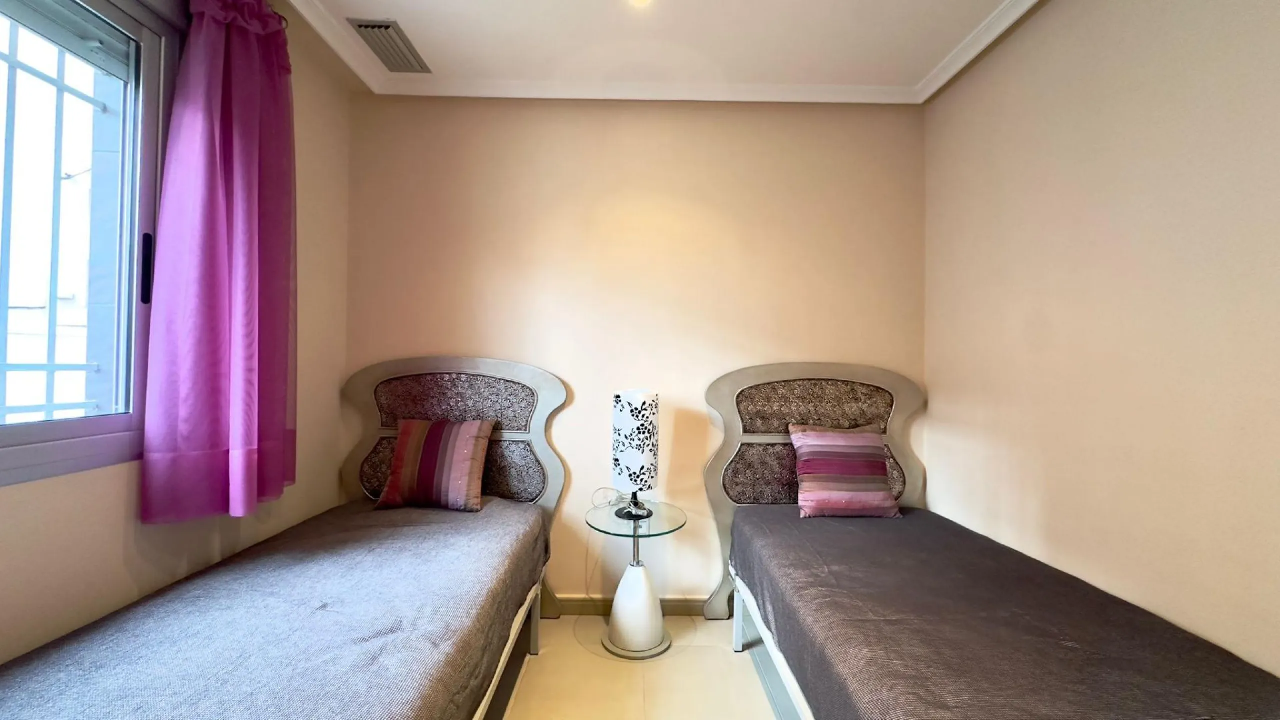 A COMPLETE BUILDING COMPRISING 4 FLATS, BUILT TO A HIGH STANDARD AND GUARANTEED TO BE PROFITABLE