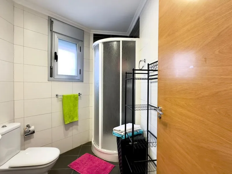 A COMPLETE BUILDING COMPRISING 4 FLATS, BUILT TO A HIGH STANDARD AND GUARANTEED TO BE PROFITABLE