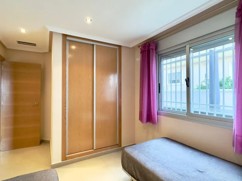 A COMPLETE BUILDING COMPRISING 4 FLATS, BUILT TO A HIGH STANDARD AND GUARANTEED TO BE PROFITABLE