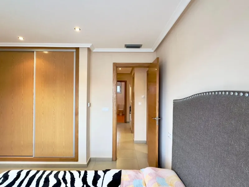 A COMPLETE BUILDING COMPRISING 4 FLATS, BUILT TO A HIGH STANDARD AND GUARANTEED TO BE PROFITABLE