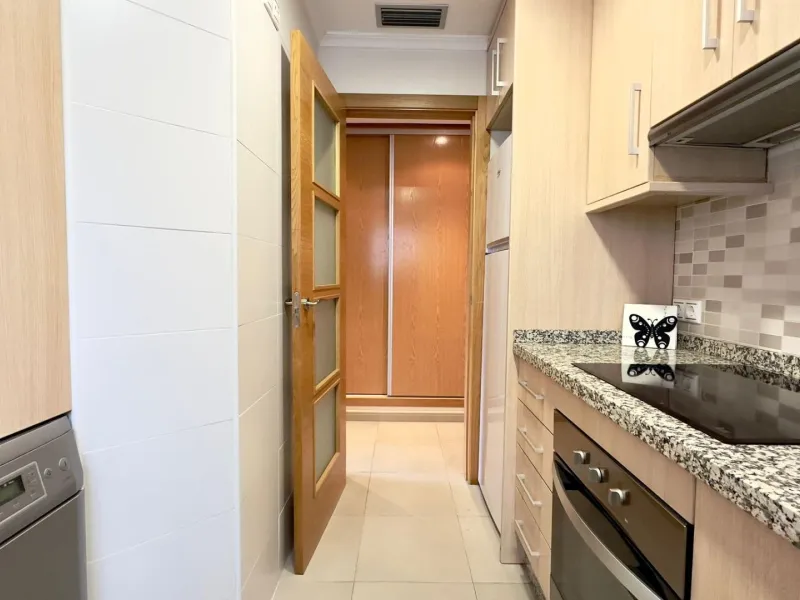 A COMPLETE BUILDING COMPRISING 4 FLATS, BUILT TO A HIGH STANDARD AND GUARANTEED TO BE PROFITABLE