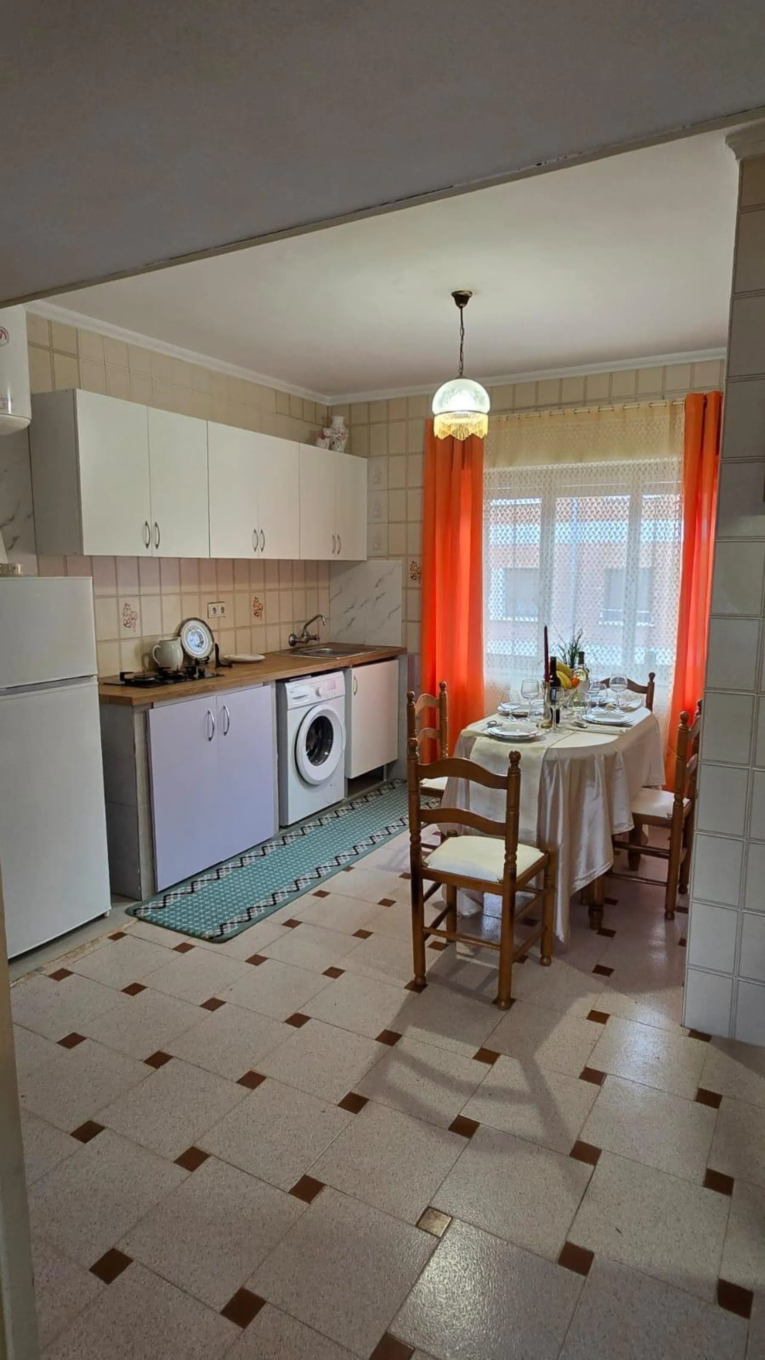 Piso soleado de 2 habitaciones en Sama (Langreo) — listo para entrar a vivir