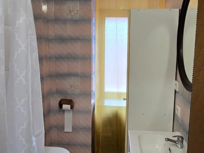 Piso soleado de 2 habitaciones en Sama (Langreo) — listo para entrar a vivir