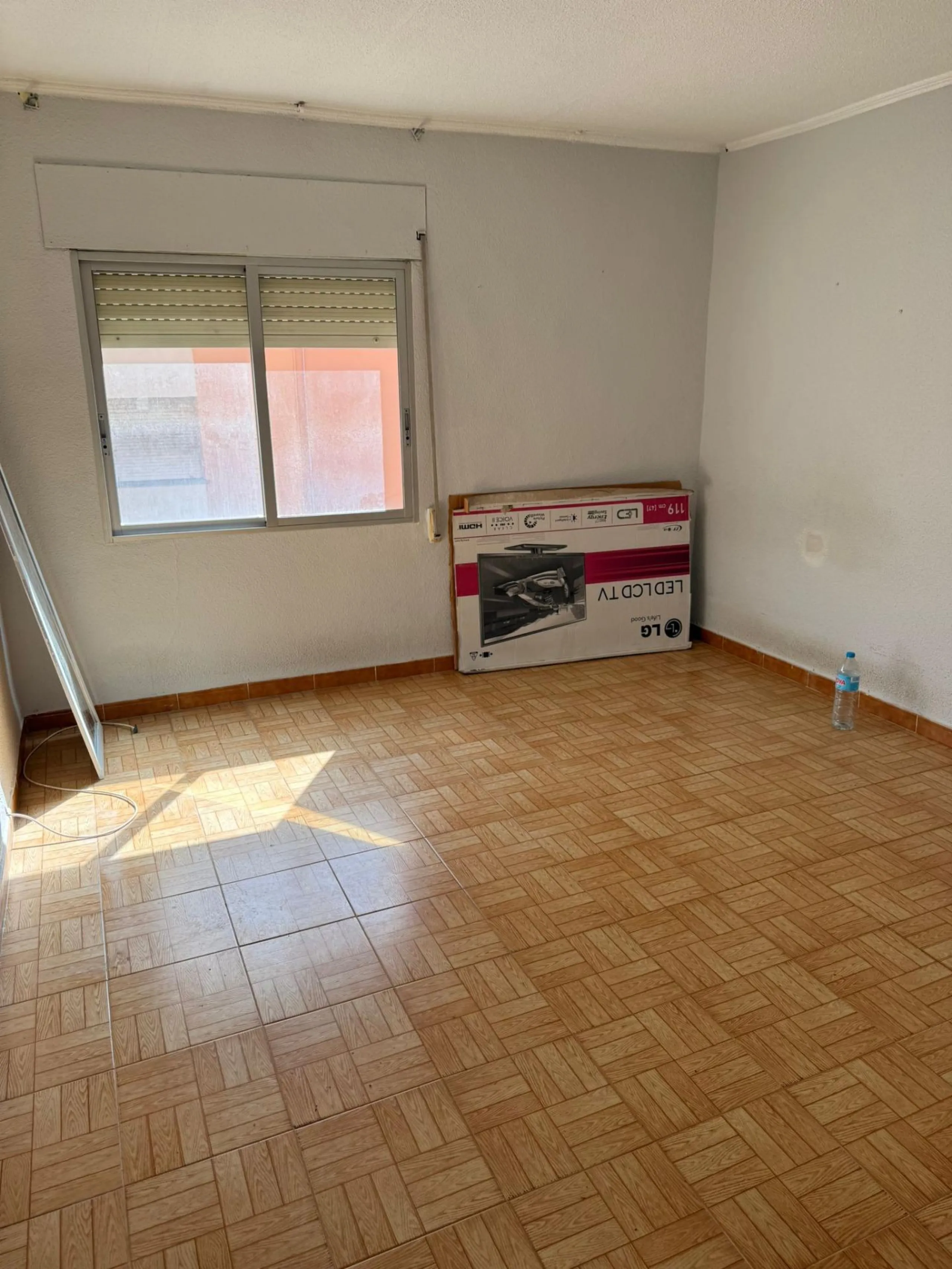 ✨ GRAN OPORTUNIDAD DE REFORMA CON TERRAZA EN ALICANTE ✨
