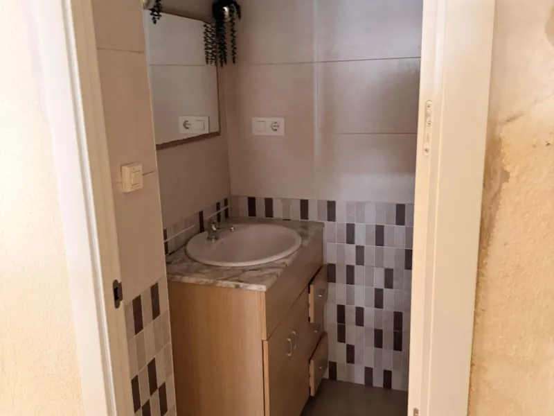✨ GRAN OPORTUNIDAD DE REFORMA CON TERRAZA EN ALICANTE ✨