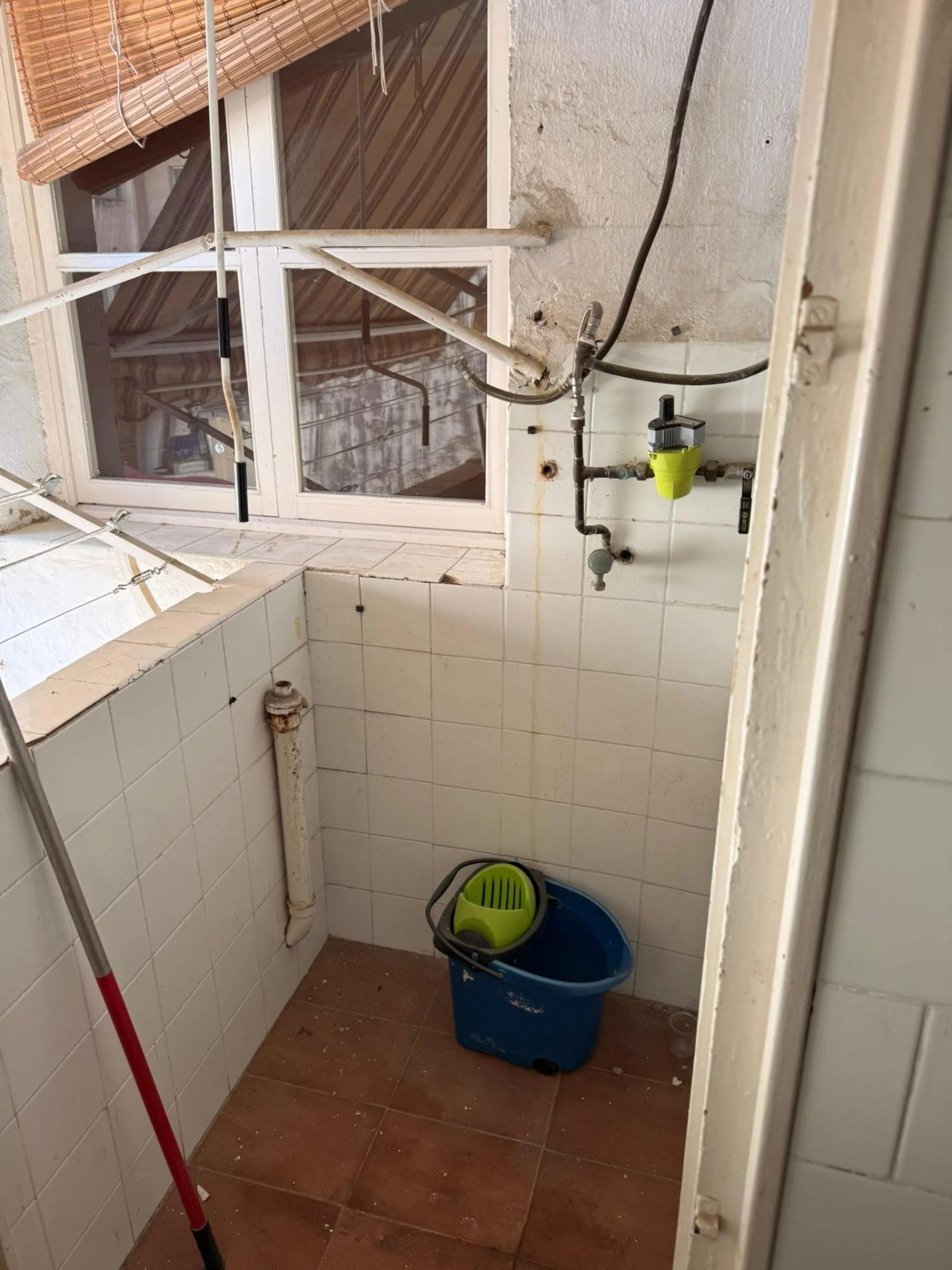 ✨ GRAN OPORTUNIDAD DE REFORMA CON TERRAZA EN ALICANTE ✨