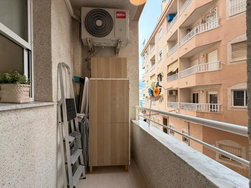 REFORMED APARTMENT WITH TWO BALCONIES