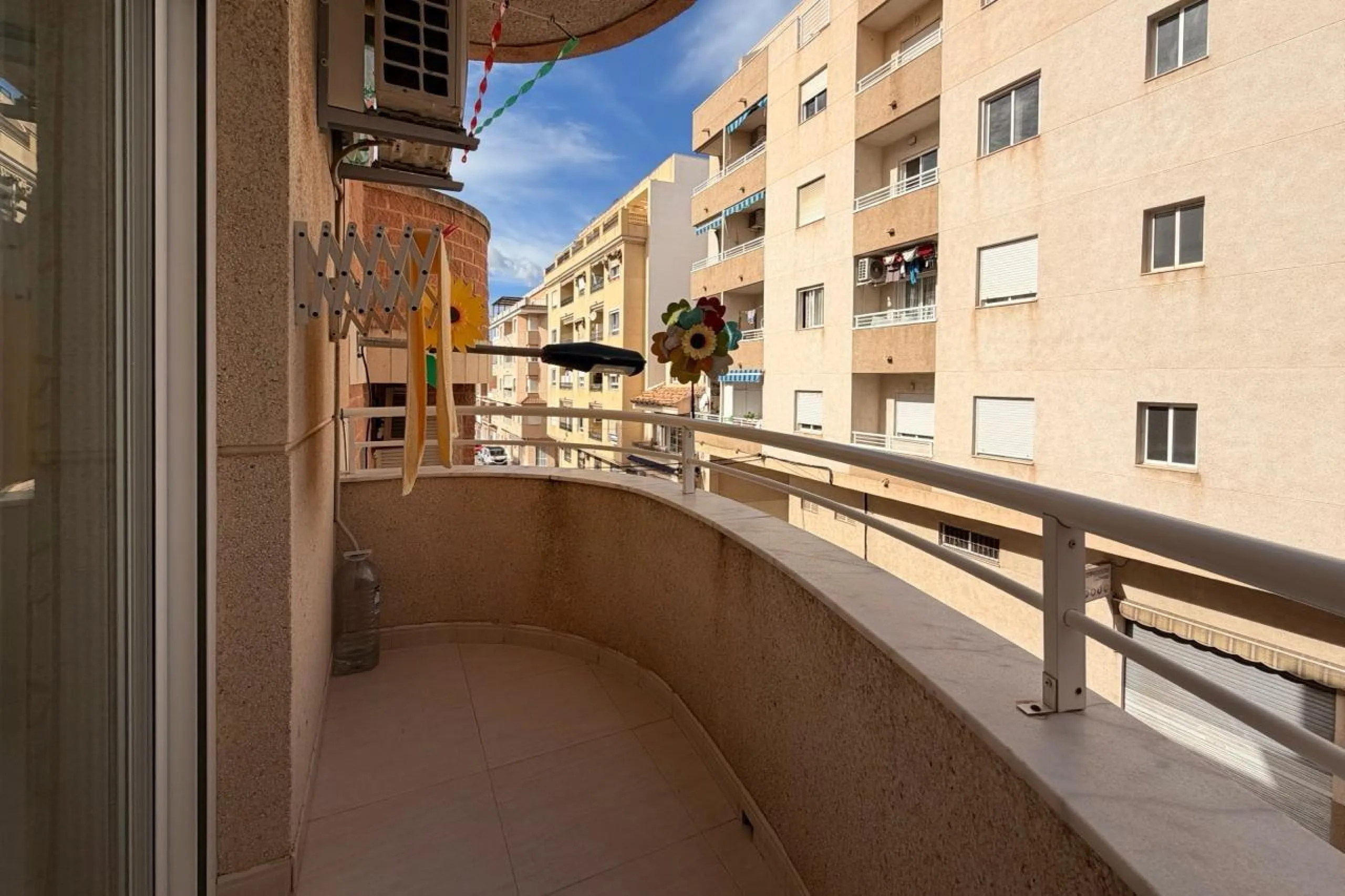 REFORMED APARTMENT WITH TWO BALCONIES