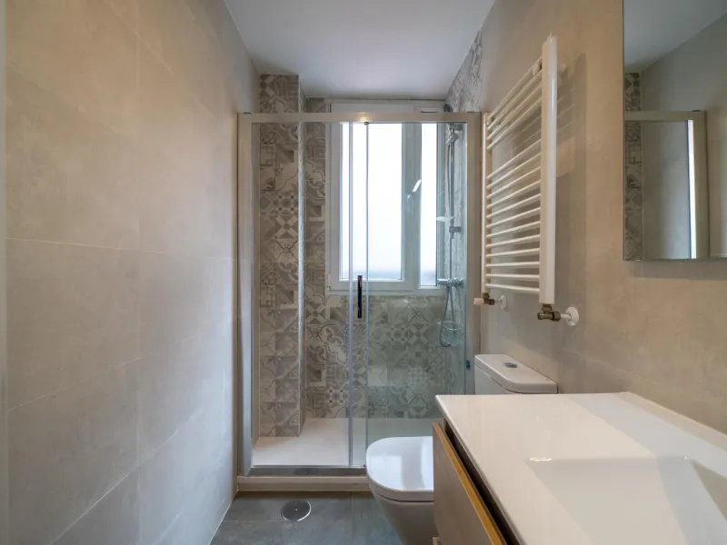 FULLY RENOVATED APARTMENT IN PALACIO, MADRID