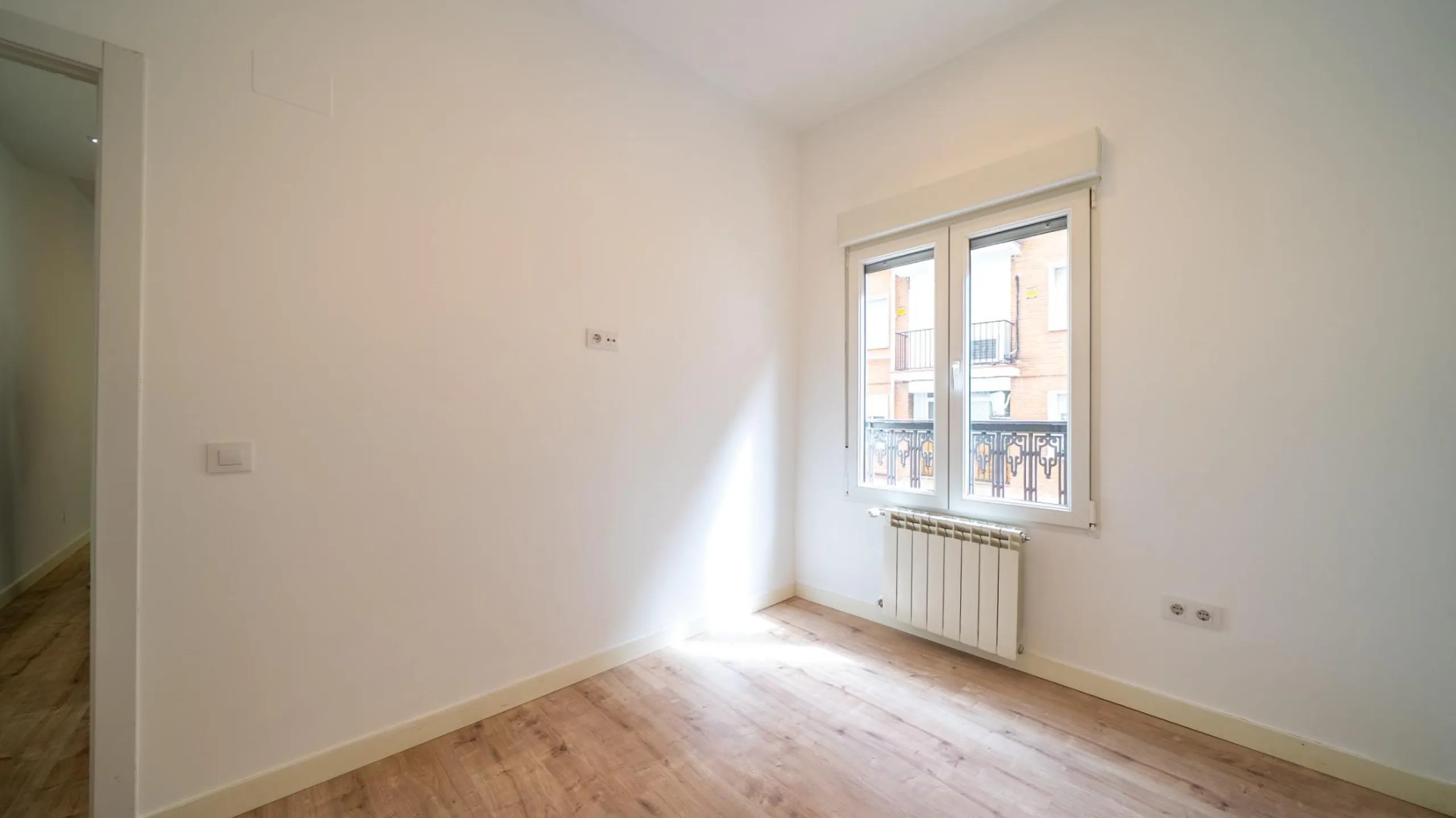 FULLY RENOVATED APARTMENT IN PALACIO, MADRID