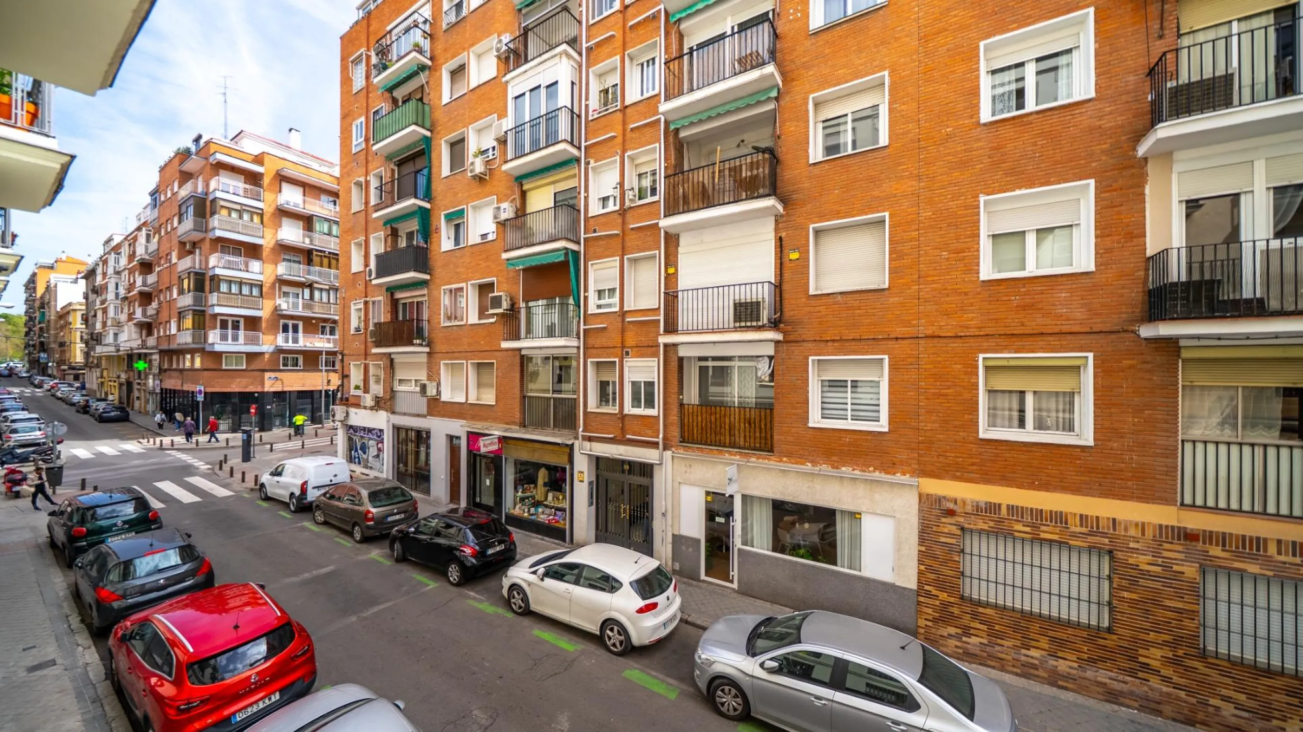FULLY RENOVATED APARTMENT IN PALACIO, MADRID
