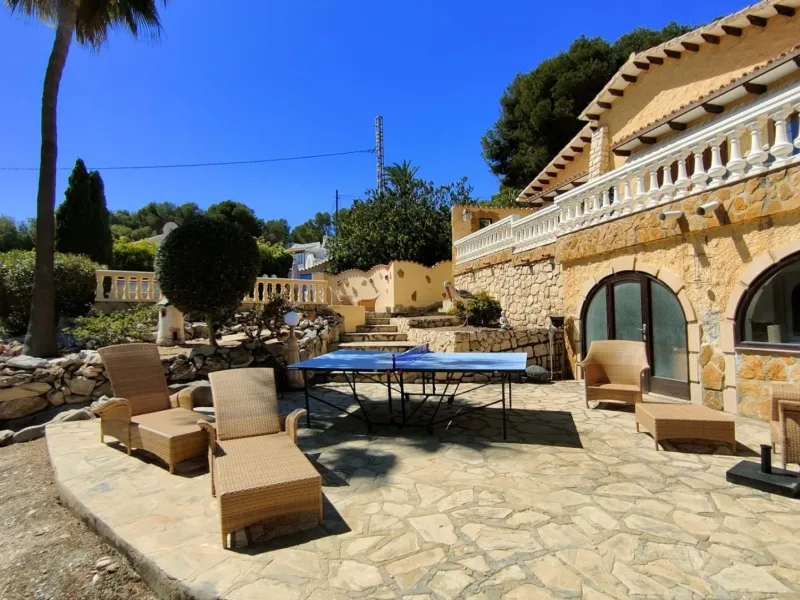 🌿☀️ Encantadora villa independiente en Moraira – amplitud, calidez y estilo mediterráneo ☀️🌿