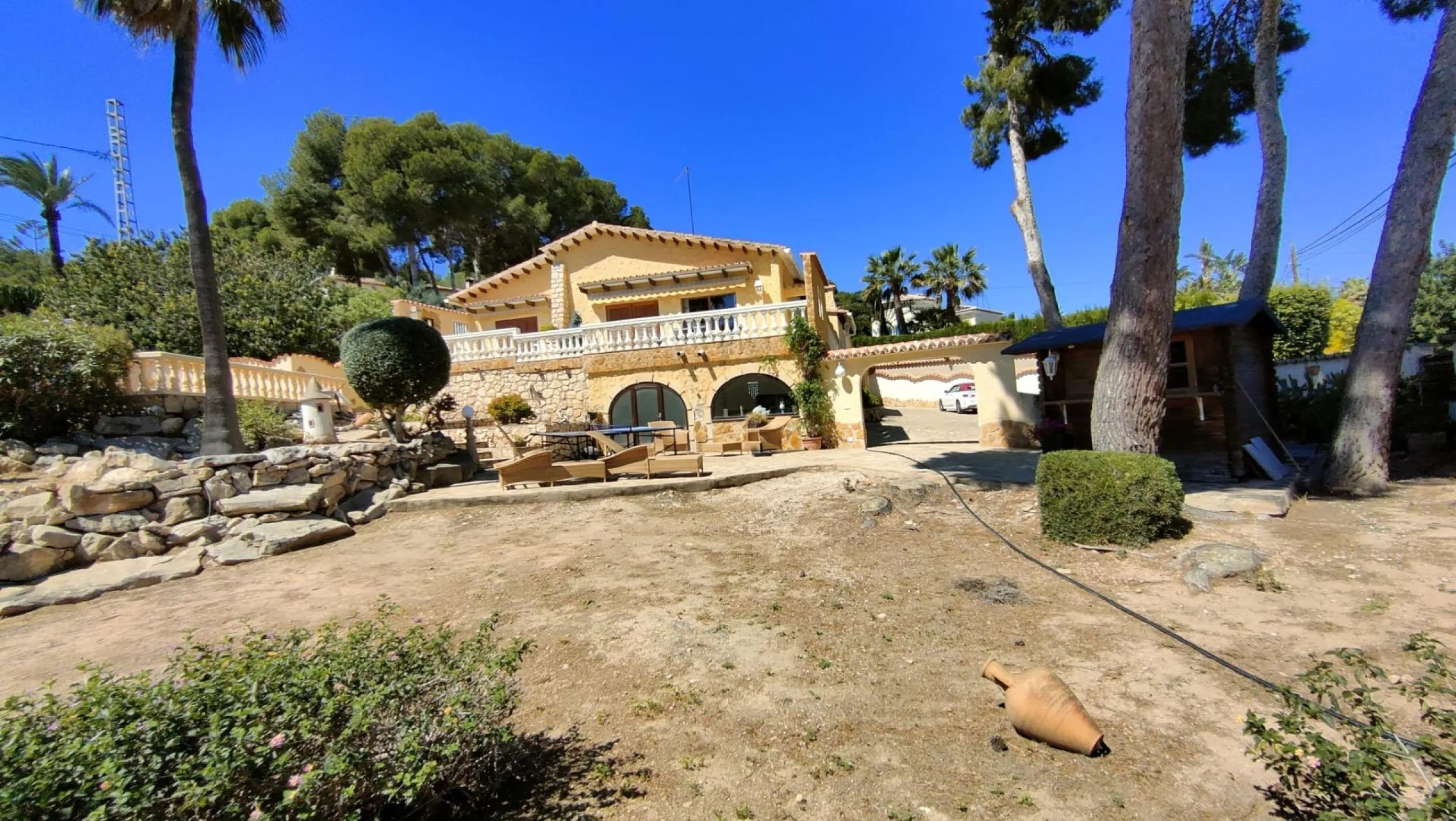 🌿☀️ Encantadora villa independiente en Moraira – amplitud, calidez y estilo mediterráneo ☀️🌿
