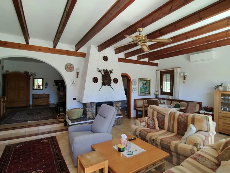 🌿☀️ Encantadora villa independiente en Moraira – amplitud, calidez y estilo mediterráneo ☀️🌿