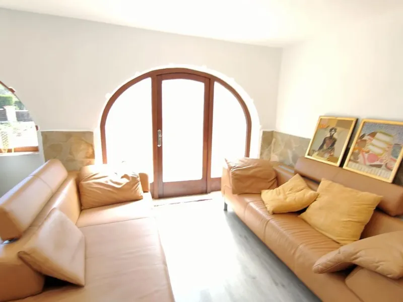 🌿☀️ Encantadora villa independiente en Moraira – amplitud, calidez y estilo mediterráneo ☀️🌿