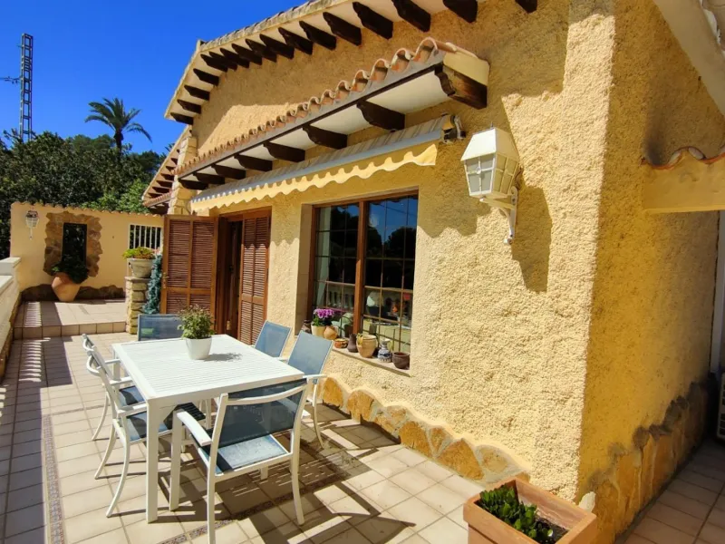 🌿☀️ Encantadora villa independiente en Moraira – amplitud, calidez y estilo mediterráneo ☀️🌿