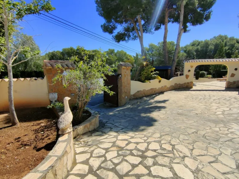 🌿☀️ Encantadora villa independiente en Moraira – amplitud, calidez y estilo mediterráneo ☀️🌿