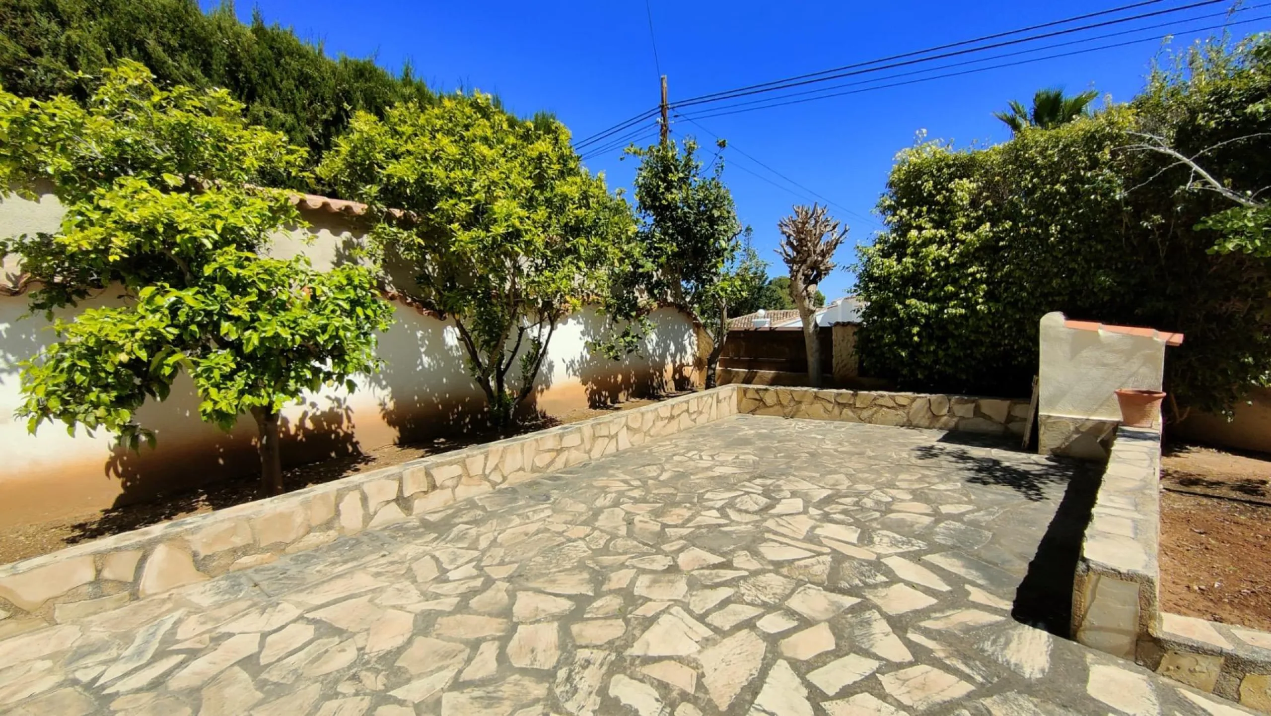 🌿☀️ Encantadora villa independiente en Moraira – amplitud, calidez y estilo mediterráneo ☀️🌿