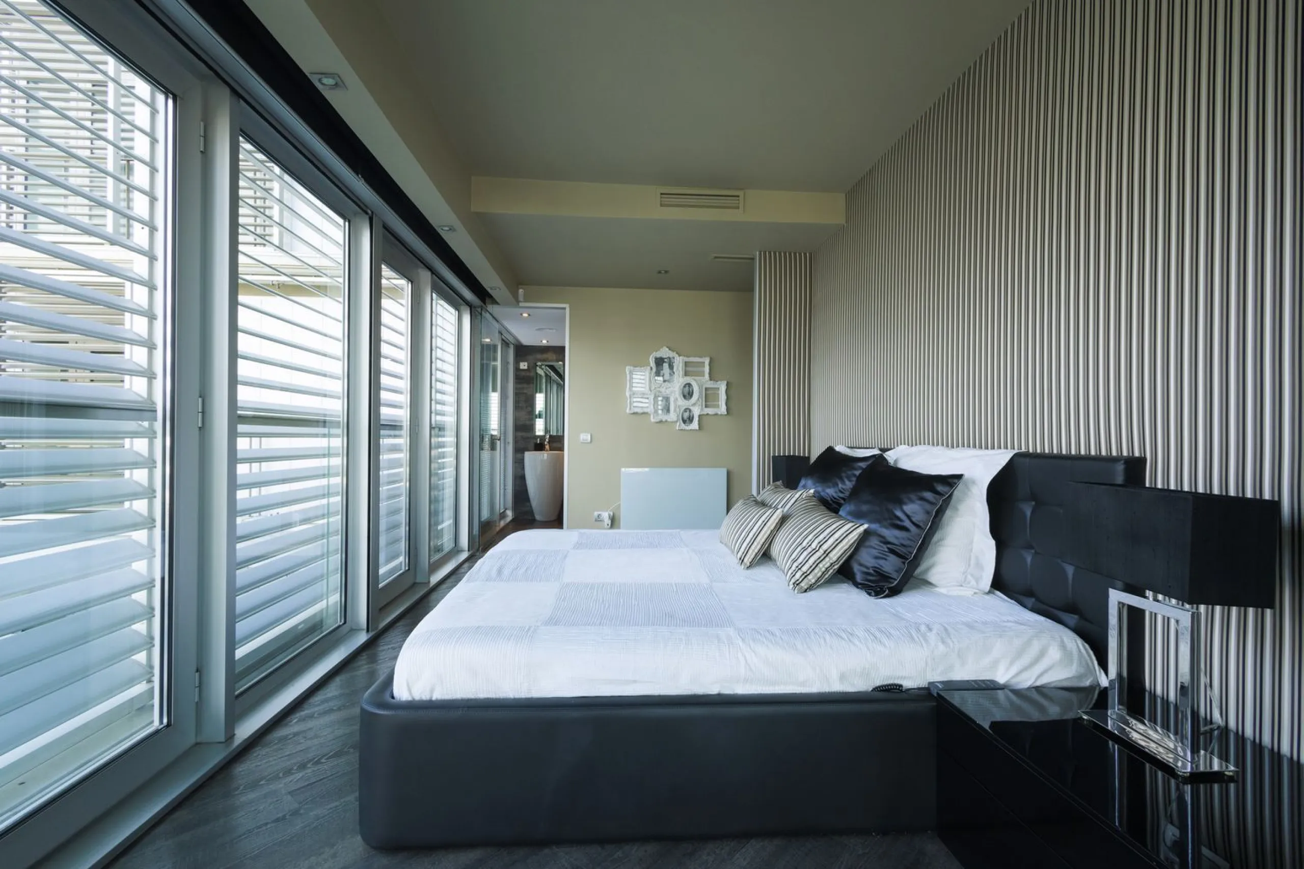 Luxury Sea-Front Apartment with Panoramic Terrace – Diagonal Mar, Barcelona