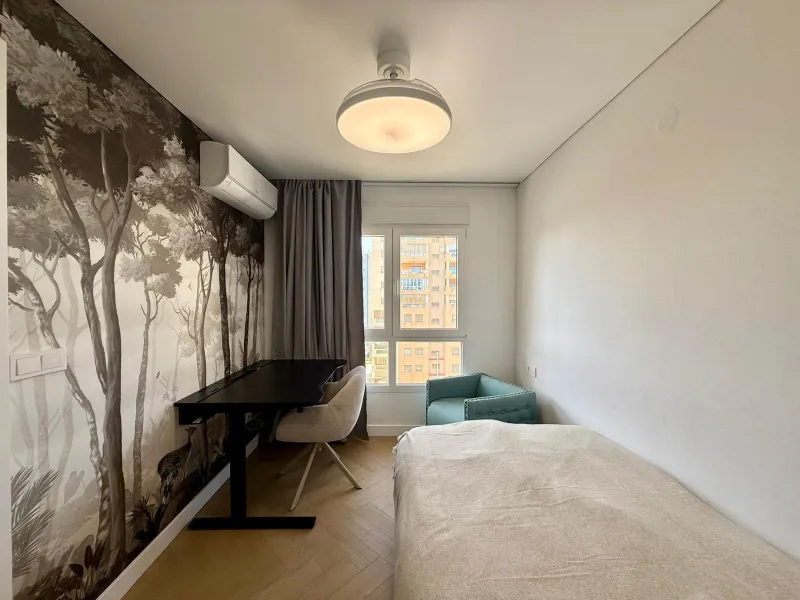 Ático dúplex con súper reforma, 4 dormitorios, piscina y terraza a 900 m del mar en Guardamar del Segura