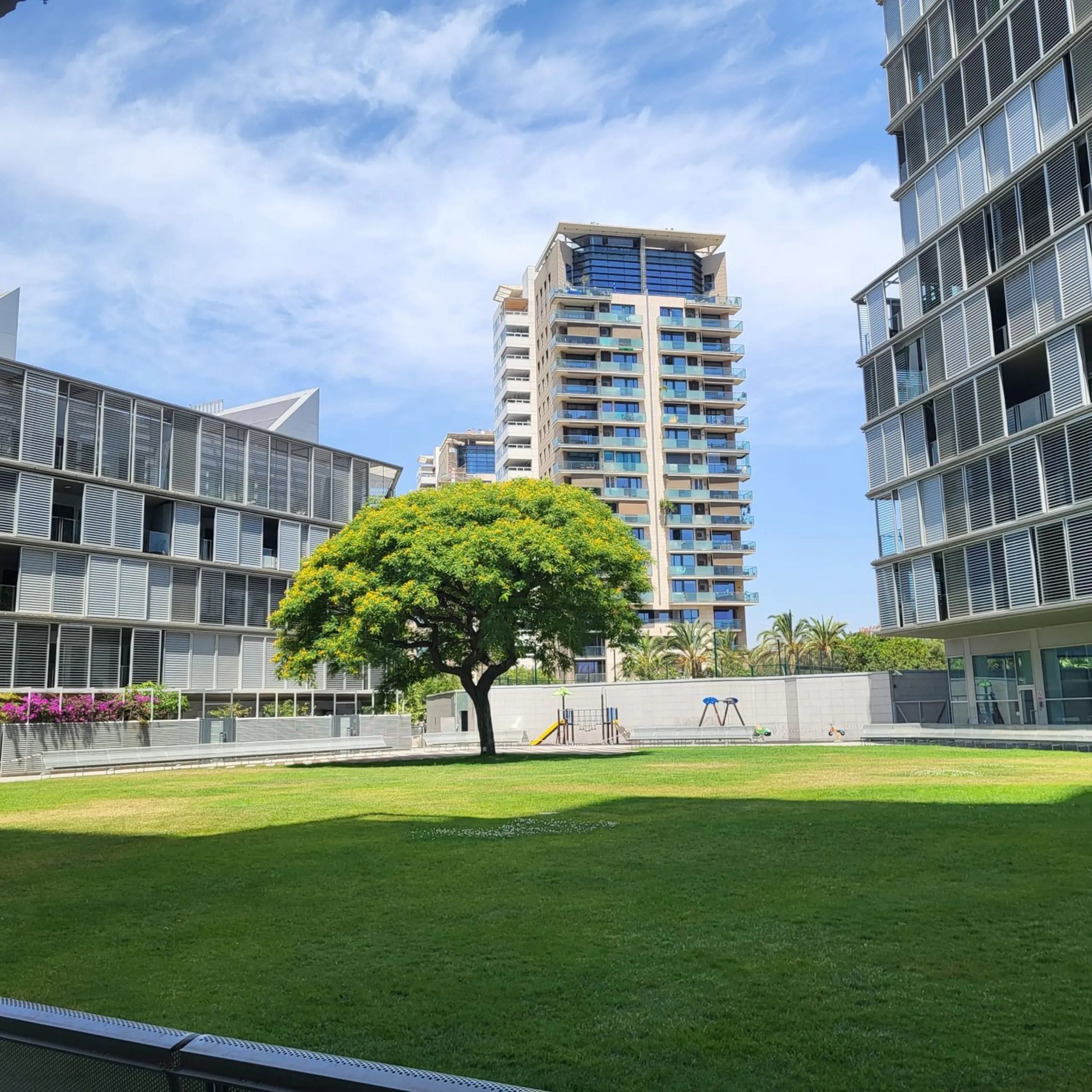 Luxury Sea-Front Apartment with Panoramic Terrace – Diagonal Mar, Barcelona