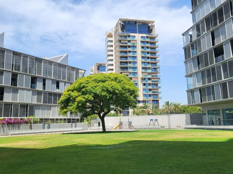 Luxury Sea-Front Apartment with Panoramic Terrace – Diagonal Mar, Barcelona