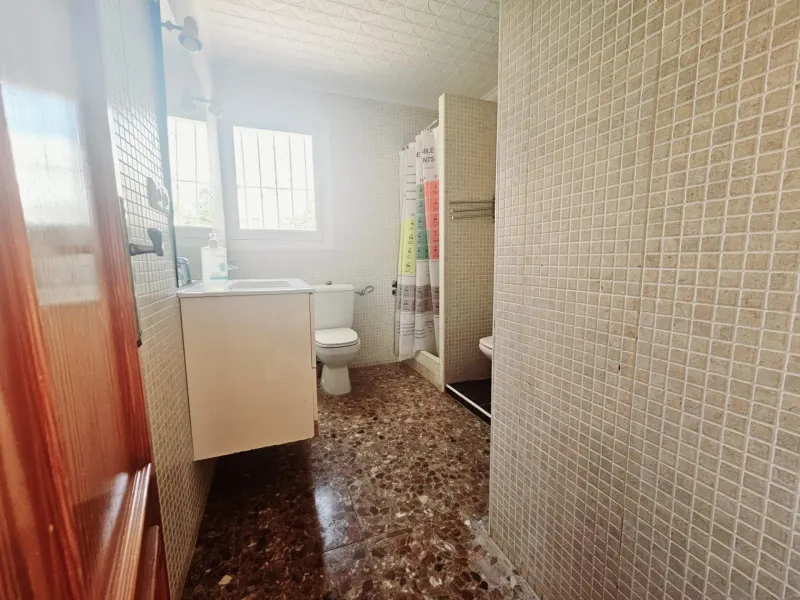 CHALET TO RENOVATE IN LOS BALCONES WITH TWO FLOORS