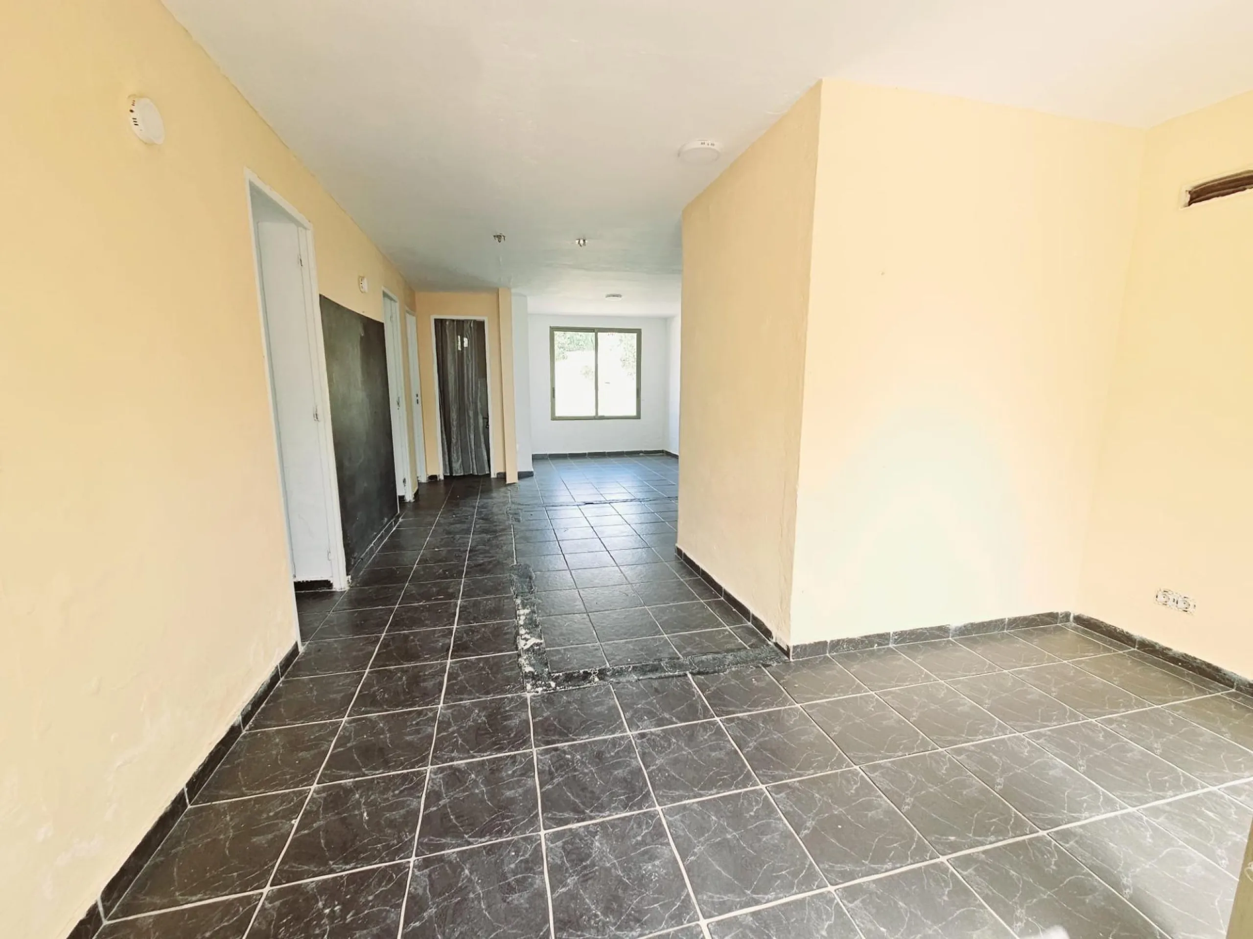 CHALET TO RENOVATE IN LOS BALCONES WITH TWO FLOORS