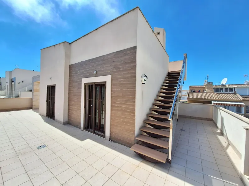 Exquisita Villa Moderna en Torreblanca, Torrevieja