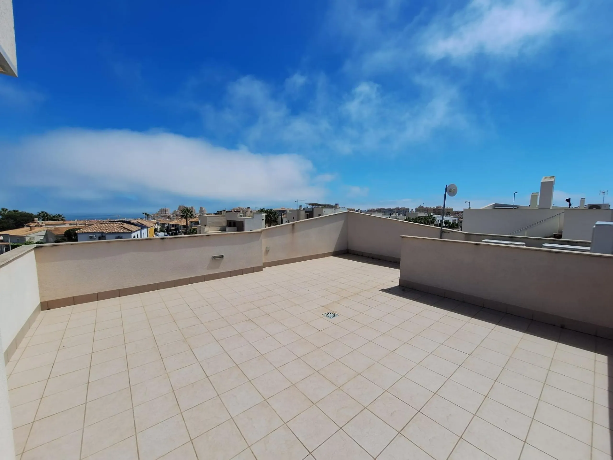 Exquisita Villa Moderna en Torreblanca, Torrevieja