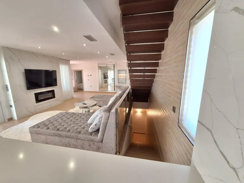 Exquisita Villa Moderna en Torreblanca, Torrevieja
