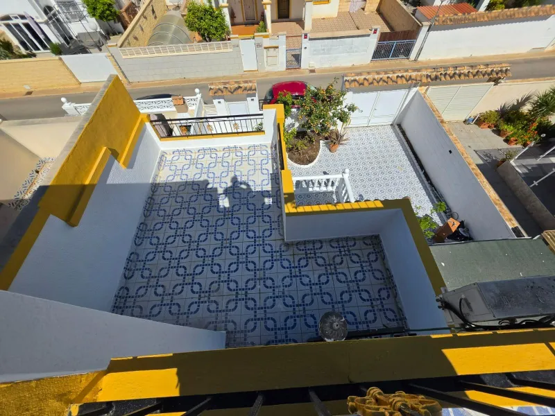 GREAT TOWNHOUSE, 3 BEDROOMS, 2 BATHROOMS, POOL