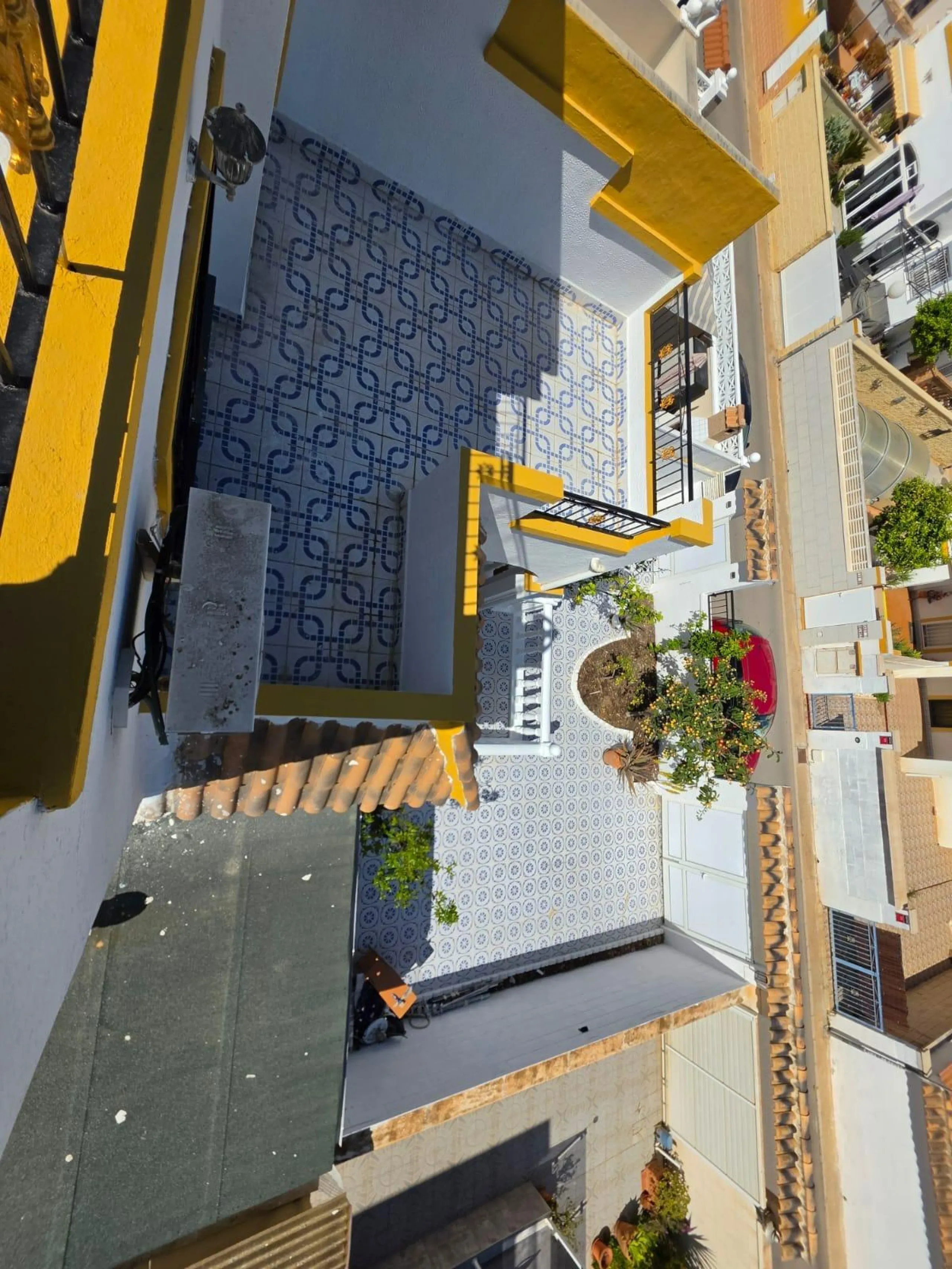 GREAT TOWNHOUSE, 3 BEDROOMS, 2 BATHROOMS, POOL