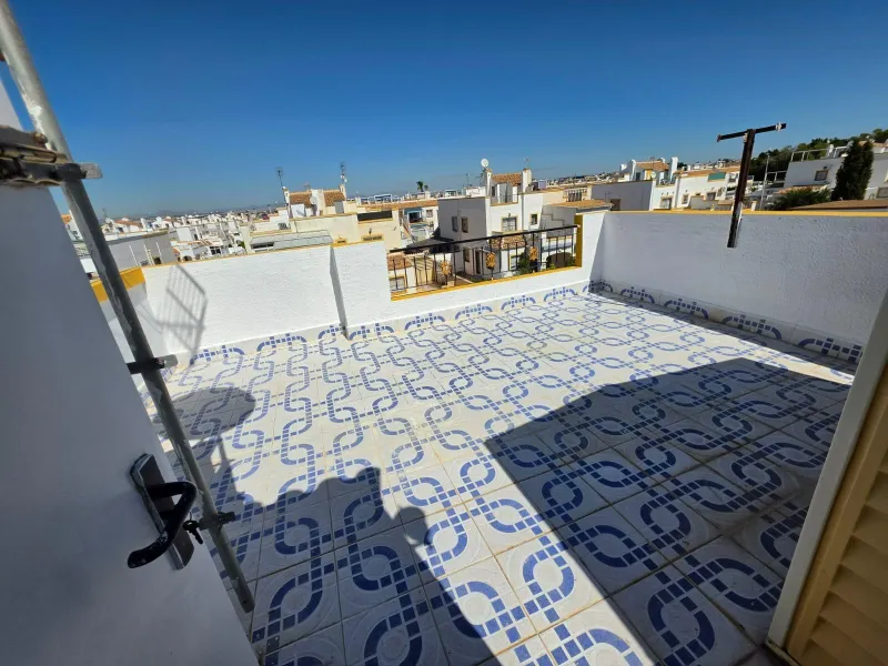 GREAT TOWNHOUSE, 3 BEDROOMS, 2 BATHROOMS, POOL