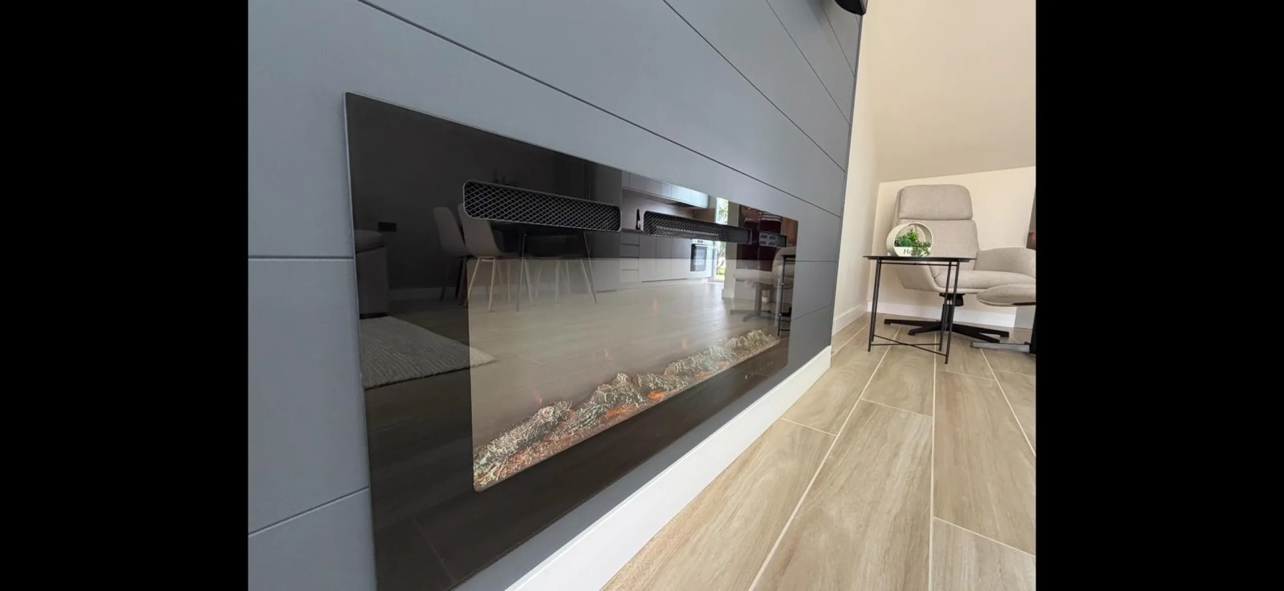 ADOSADO TOTALMENTE REFORMADO DE 2 DORMITORIOS CON SOLARIUM Y PISCINA EN TORREVIEJA