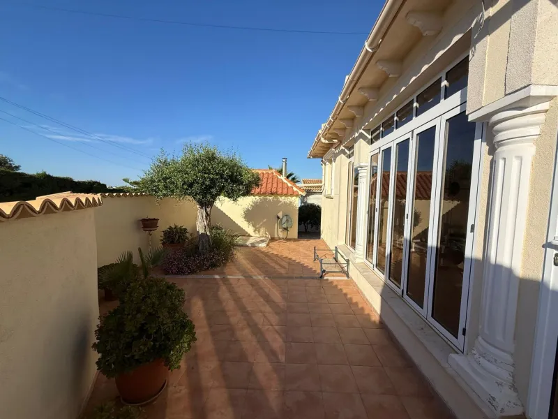 Spectacular Villa in Villamartin with Direct Sea Views