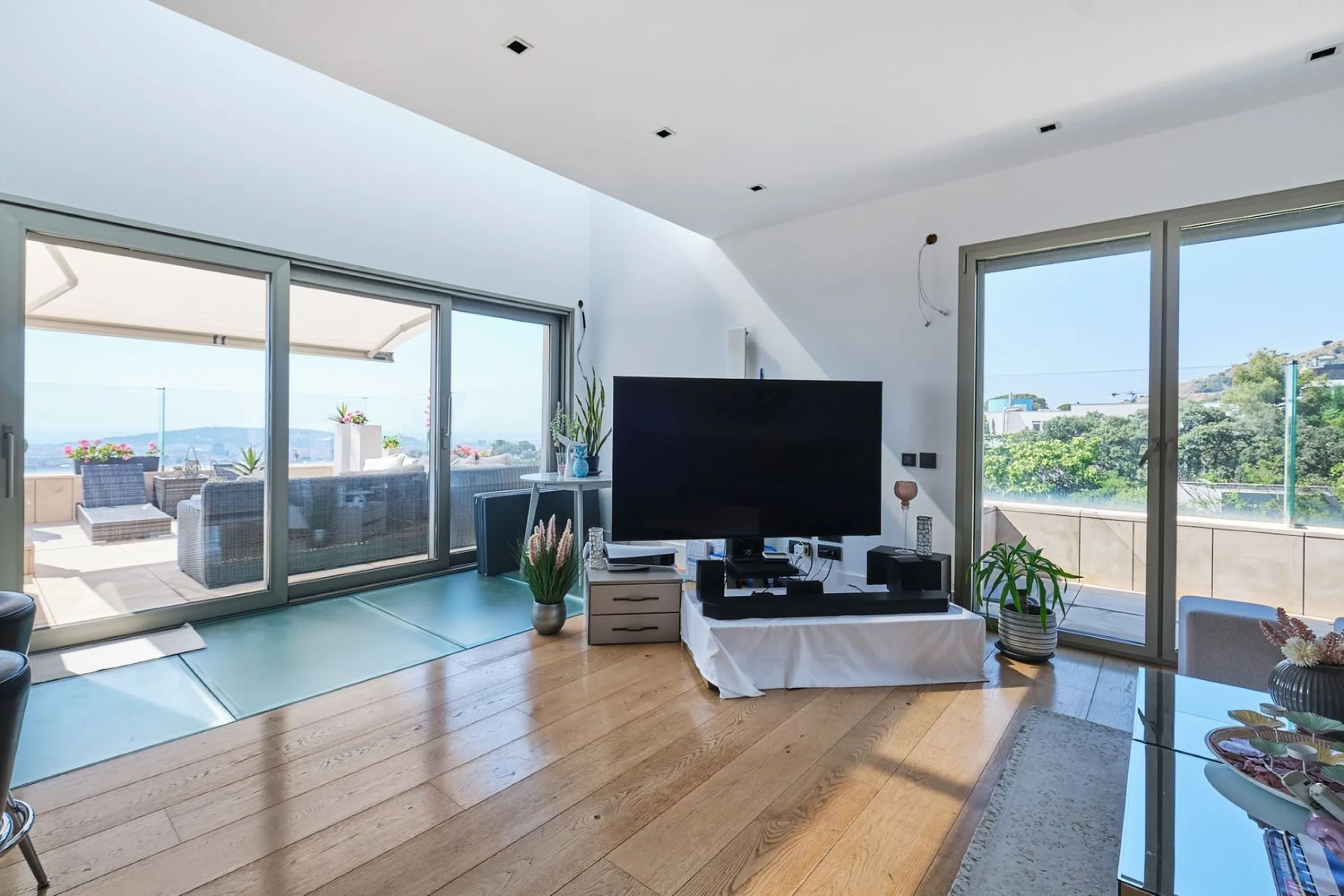 Luxury Villa with Terraces and Pool in Sarria, Barcelona
